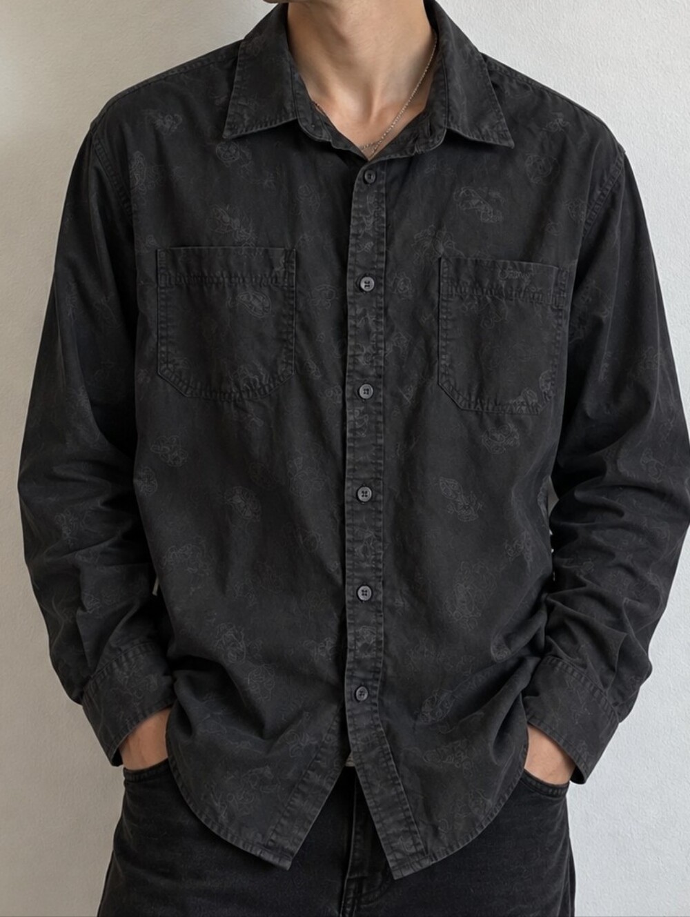 Mossimo Supply Co Men’s XL Charcoal Black Paisley Long Sleeve Button Up Shirt